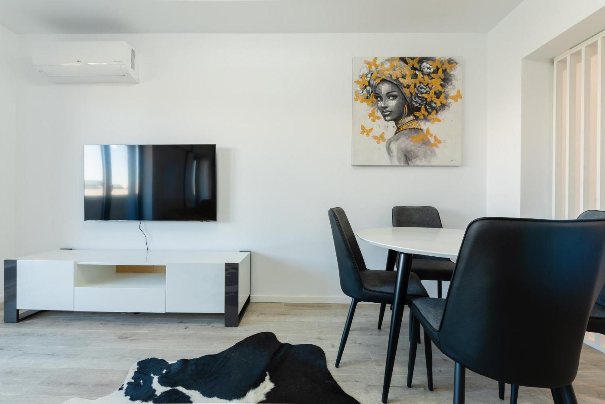 Vanda - Park-View Apartment With Private Balcony Bucarest Exterior foto