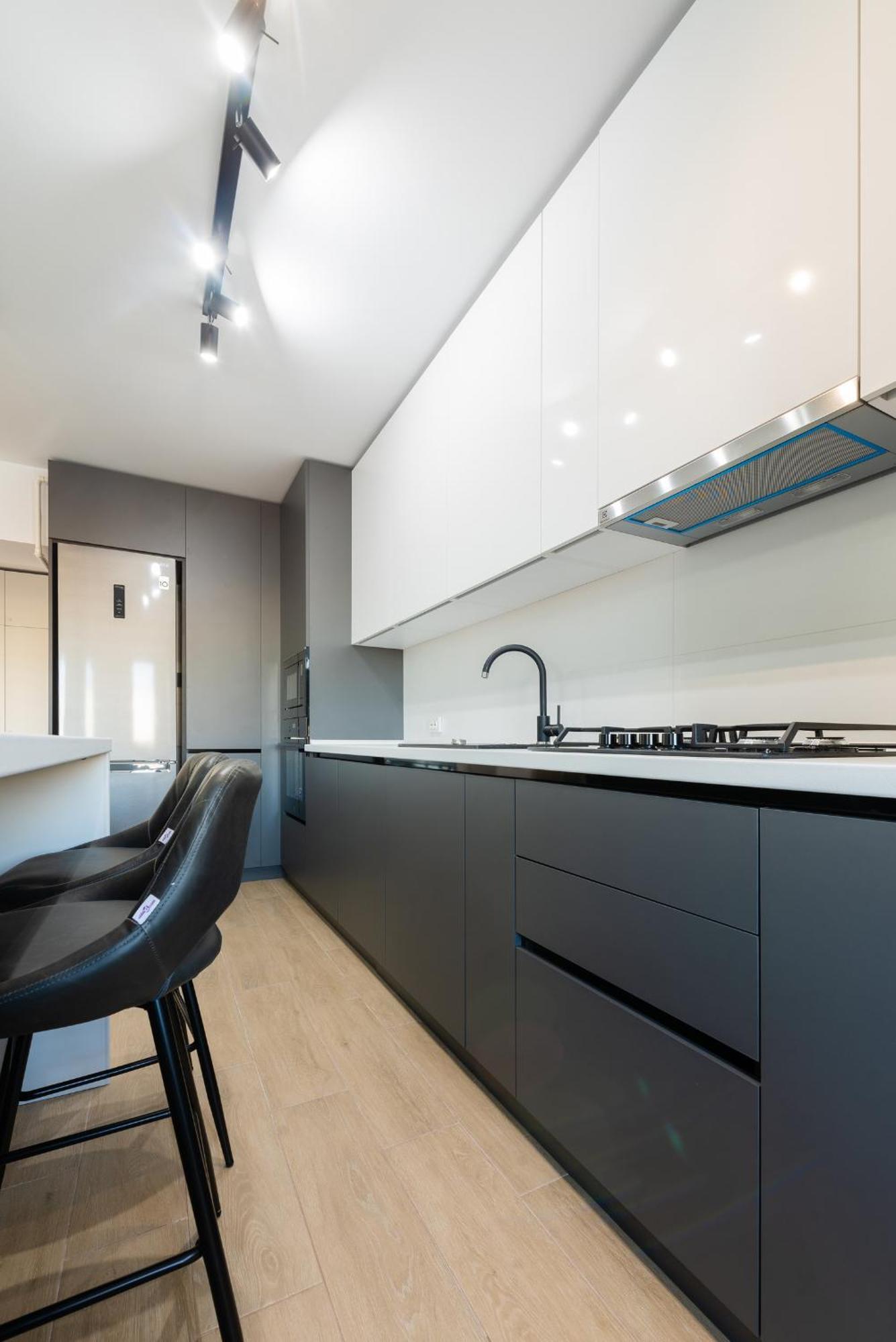 Vanda - Park-View Apartment With Private Balcony Bucarest Exterior foto